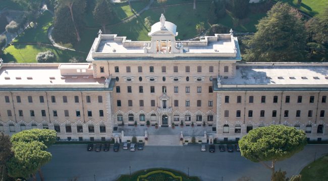 Папа Лев XIV легализовал назначение мирян на пост главы правительства Ватикана