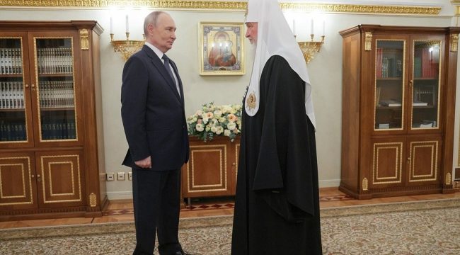 Встреча в Кремле: Путин поздравил Патриарха Кирилла с днем рождения