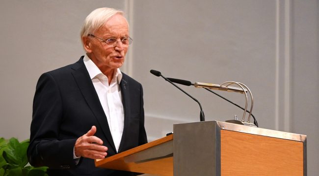 Цулехнер: Будущее Церкви — за добровольцами, а не за священниками