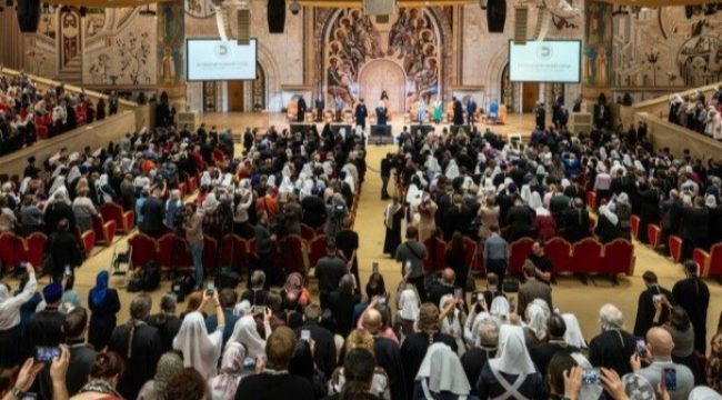 Патриарх Кирилл возглавил XII Церковный съезд по социальному служению с участием 1500 делегатов