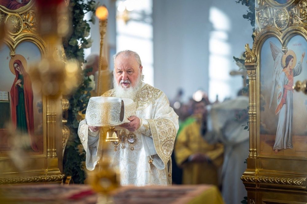 Патриарх Кирилл освятил 120-й храм в Москве по программе строительства - Успенский храм в Останкине