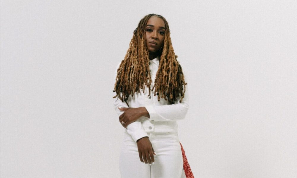 Джеки Хилл Перри о духовной борьбе и возвращении к музыке: «Богу пришлось сломать меня»