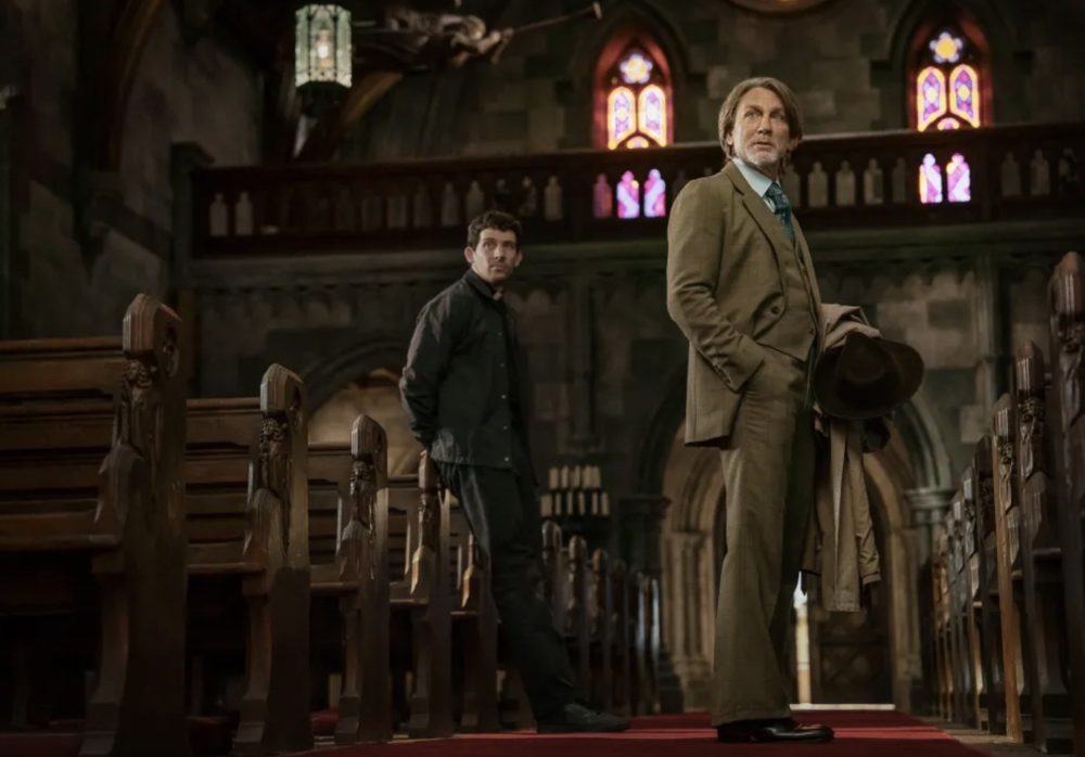 Райан Джонсон: как вера и молодёжная группа повлияли на фильм 'Wake Up Dead Man' и его неожиданный портрет благодати