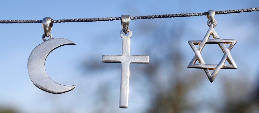 Слишком много говорят О людях, вместо того чтобы говорить С людьми