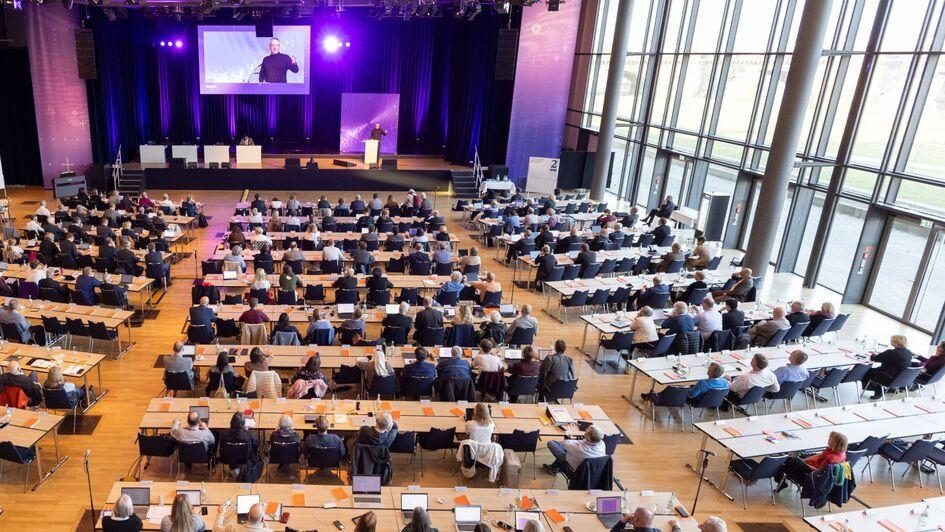 Церковь и власть в диалоге: анализ структур и укрепление доверия