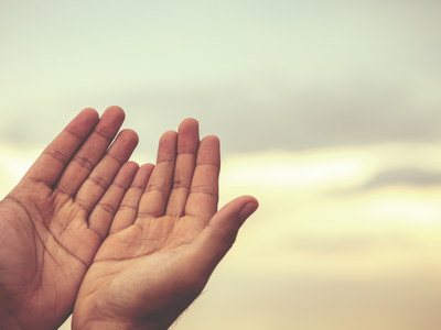 Пять библейских стихов для молитвы о мире во время войны