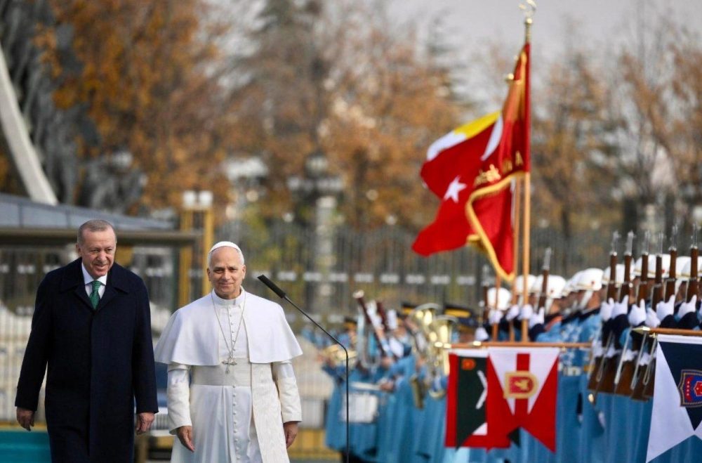 Папа Лев XIV посетил мавзолей Ататюрка и встретился с Эрдоганом в Анкаре