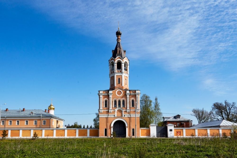 Патриарх Кирилл поздравил Троице-Одигитриевский ставропигиальный монастырь Зосимова пустынь с 25-летием возрождения монашеской жизни