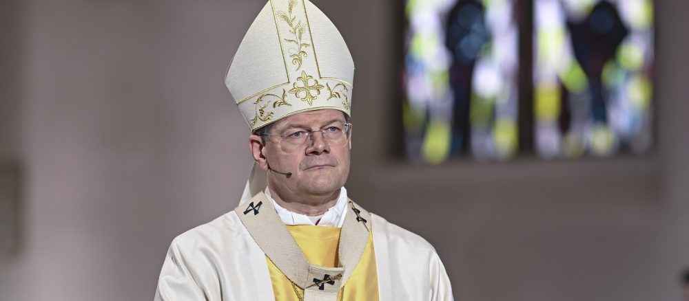 Архиепископ Бургер предупреждает о смещении ценностных основ общества