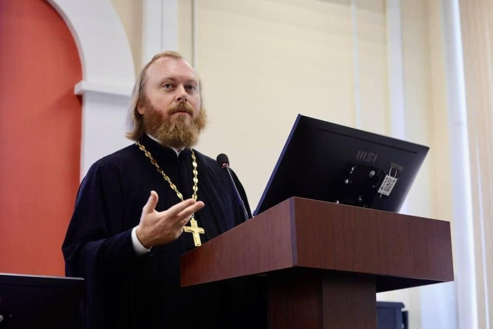 Священник предложил будущим врачам перечитать клятву Гиппократа в контексте борьбы с абортами