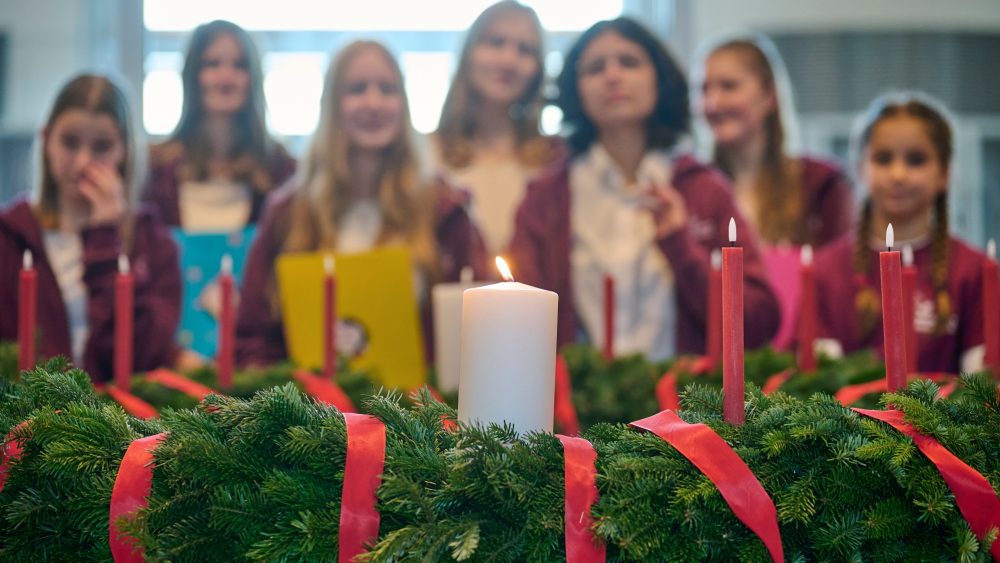 Венок Вихерна для Бундестага: в немецком парламенте появился традиционный адвентовый венок