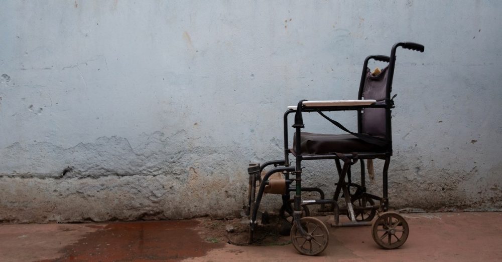 Как кенийские церкви борются с суевериями в отношении людей с инвалидностью