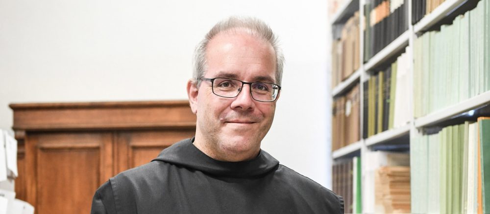 Новый аббат Толея: Привыкание к наперсному кресту и новым обязанностям