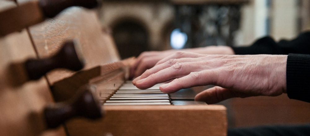 В Баварии создали орган с регистрами коровьих колокольчиков и альпийского рога