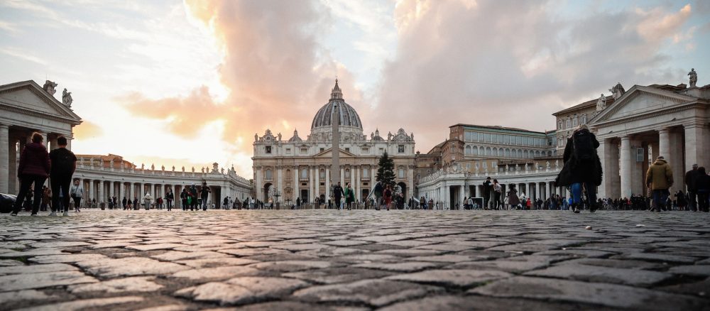 После убытков 2023 года: Ватикан сообщает о положительном экономическом результате