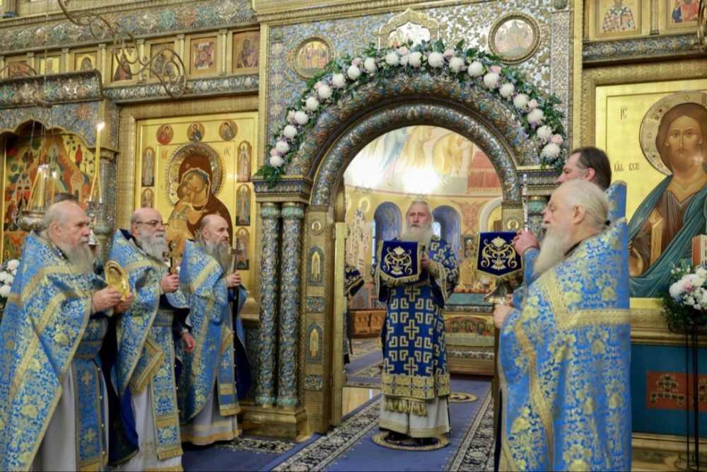 Митрополит Феогност возглавил празднование 26-летия перенесения чудотворной иконы «Милостивая» в Зачатьевский монастырь