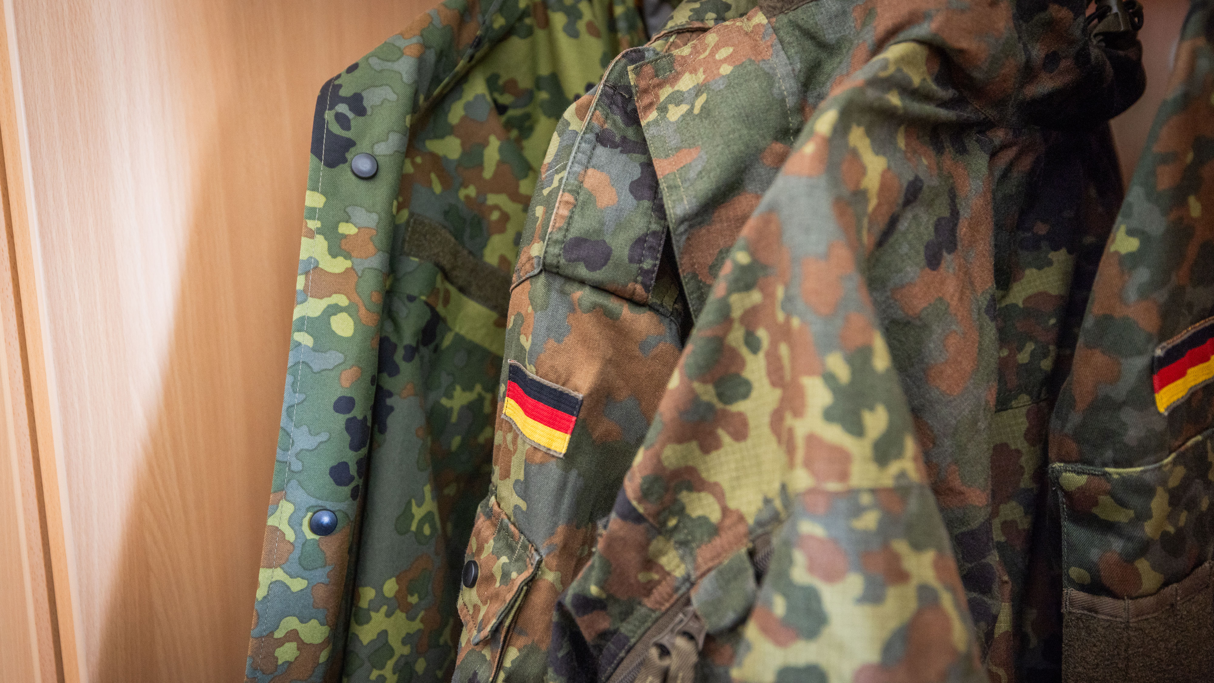 Немецкая евангелическая церковь смягчила позицию по воинской обязанности и ядерному сдерживанию