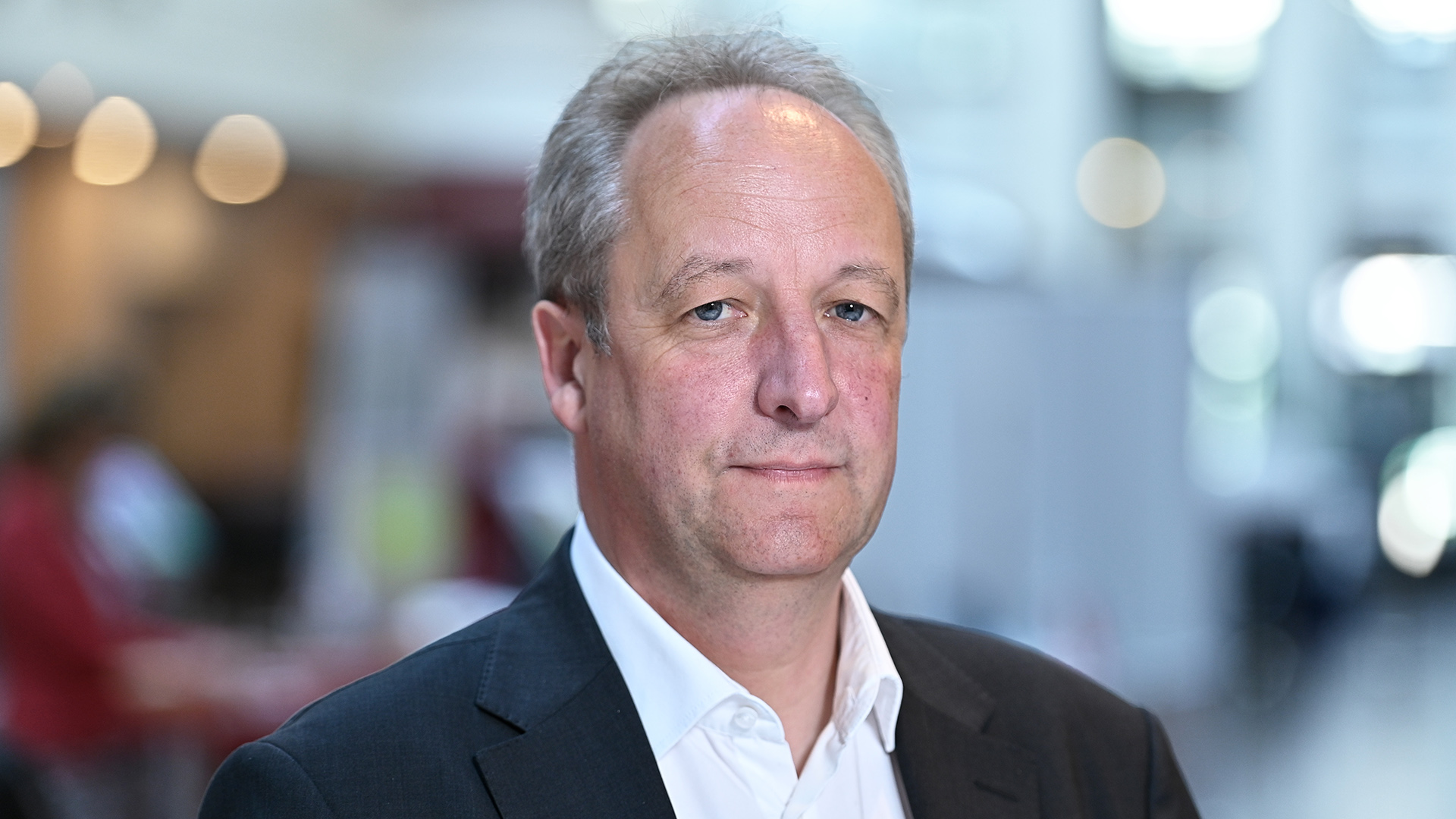 После «поли-свадьбы»: епископ дистанцируется от скандальной церемонии