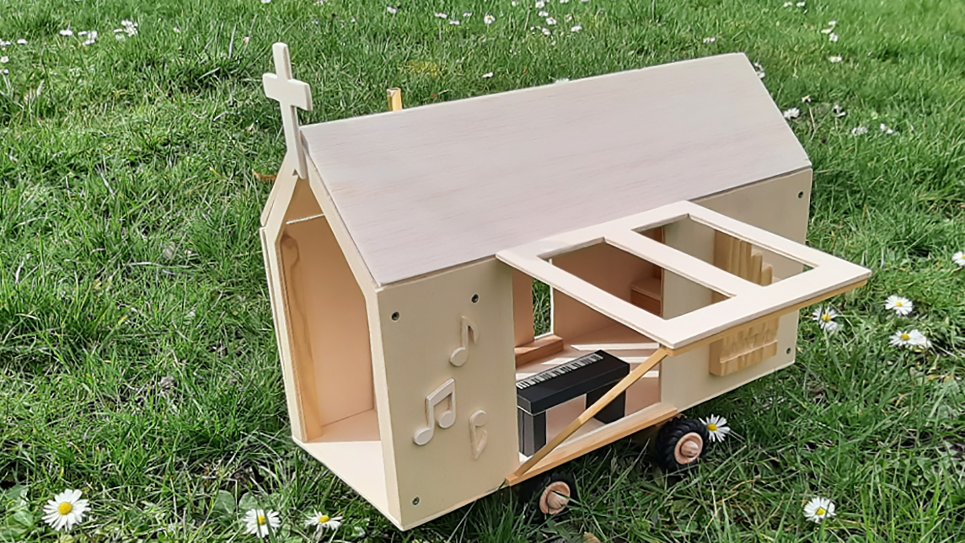 100 000 евро на создание передвижной музыкальной церкви