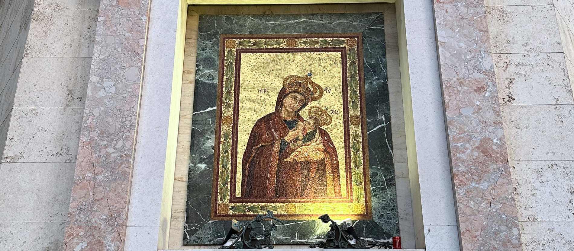 Теолог: материнское измерение Бога часто вытесняют — отсюда преувеличения в почитании Марии