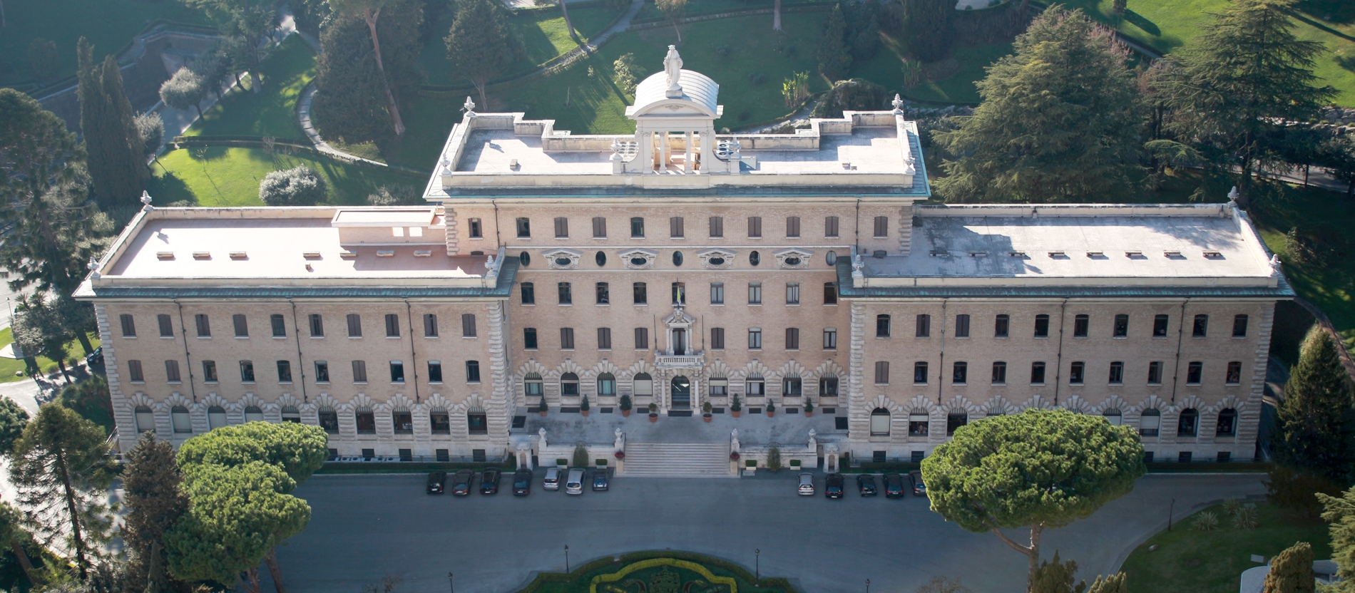 Папа Лев XIV легализовал назначение мирян на пост главы правительства Ватикана