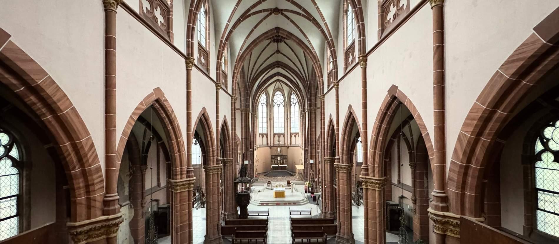 Церковь за один евро: Как община боролась за свой храм