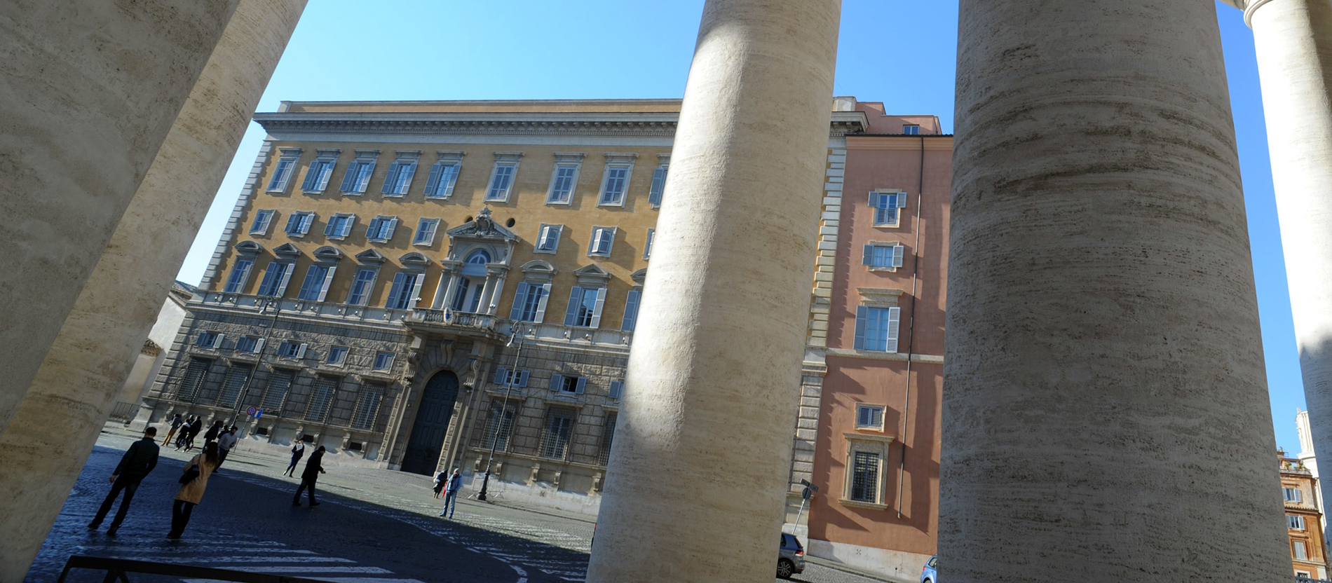 После ноты о Марии: Ватикан анонсировал документ о моногамии