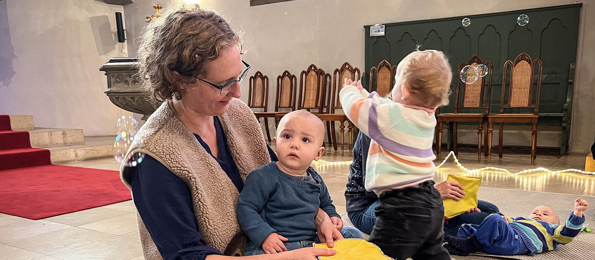 Маленькие ушки — большая сила: церковные песни для малышей