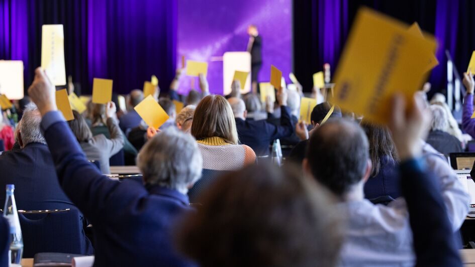 Демократия, искусственный интеллект и межпоколенческое обучение: ЕЦГ приняла стратегические решения