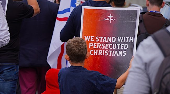 Для миллионов верующих Рождество — самое опасное время года