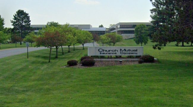 Страховая компания отказывается защищать церковь Gateway от иска о клевете жертвы педофилии