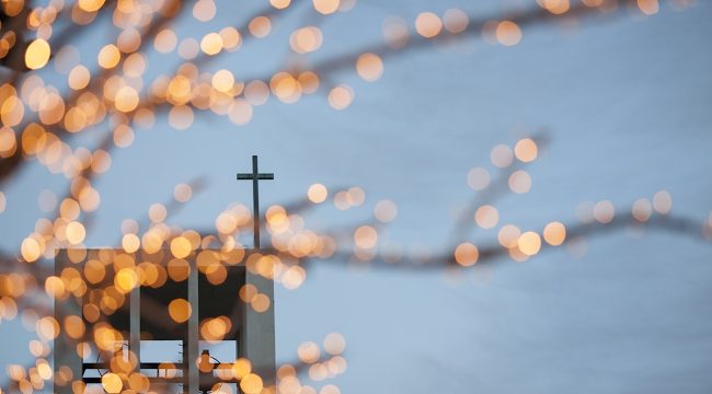 Исследование: Верующие жертвуют больше денег и еды на Рождество, чтобы помочь нуждающимся