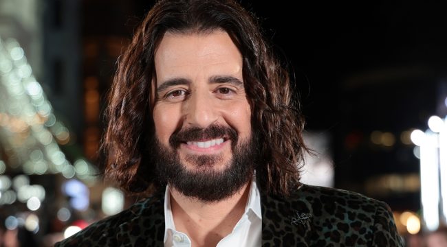 Актёр из «Избранных» Джонатан Руми рассказал, как сериал привёл двух атеистов к христианству