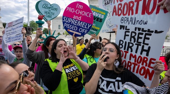 К спикеру Майку Джонсону: полный отзыв Акта о доступе к помещениям клиник необходим!