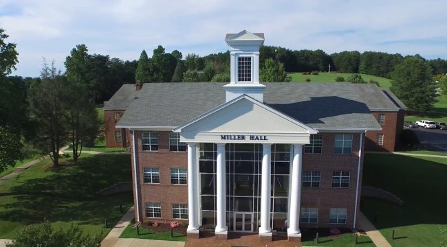 Бывший вице-президент университета осужден за ложь полиции в ходе расследования дела о сексуальном насилии