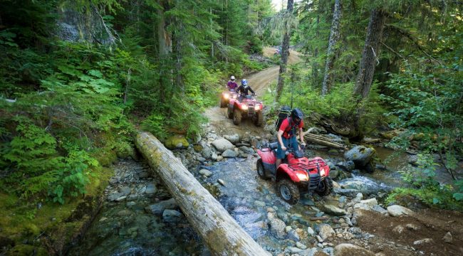 Богач променял свои «игрушки» на служение в джунглях Амазонки
