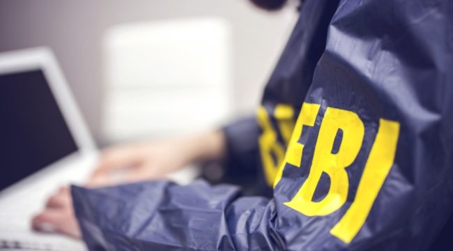 ФБР задержало «Тёмную ведьму» по пути в Новый Орлеан с оружием и взрывчаткой