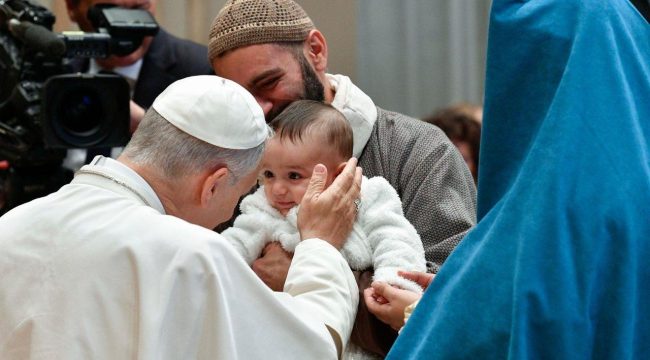 Папа Лев XIV о вертепе: символ надежды для мира в Рождество