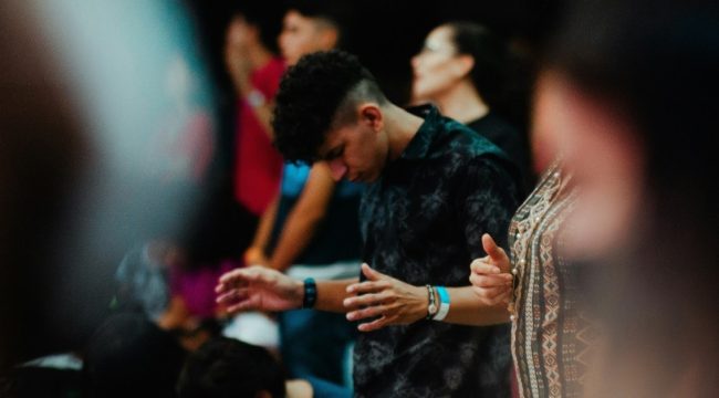 Новые латиноамериканские церкви растут, несмотря на политические потрясения и страх депортации