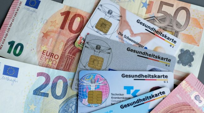 С нового года подорожает медицинская страховка: дополнительные взносы растут