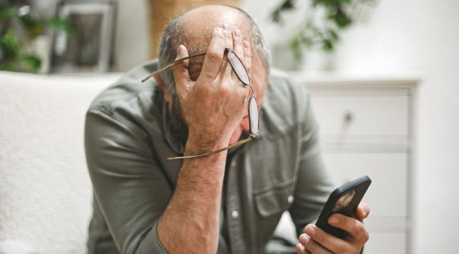Праздничное одиночество: почему в дни торжеств душевные раны обнажаются сильнее