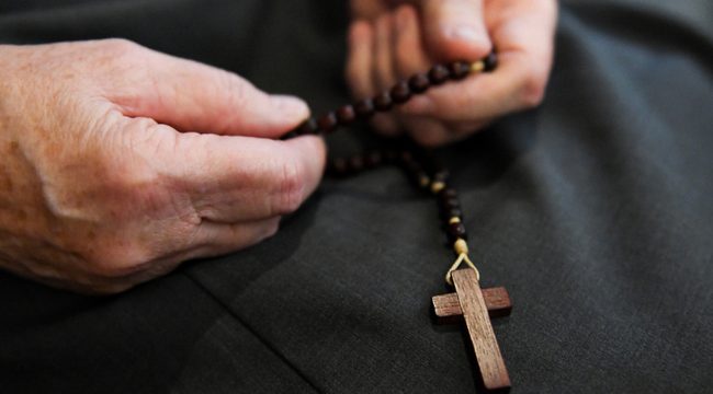 Историк бундестага благодарит монахинь за своё усыновление