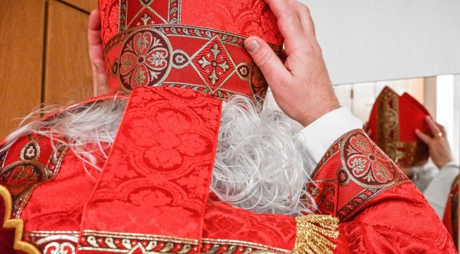 Богослов Бизингер: Современному обществу необходимо сохранить ритуал Святого Николая