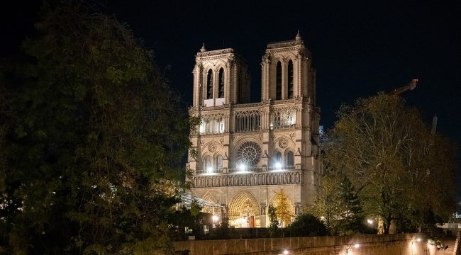 Слишком быстро? Тревожные вопросы о реставрации собора Парижской Богоматери спустя год после триумфального открытия