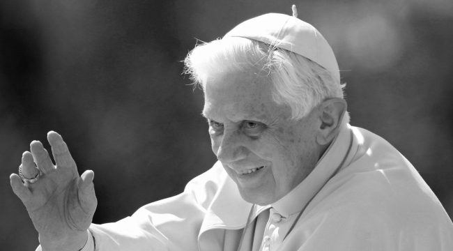 Через три года после смерти: выходит новая книга Бенедикта XVI с неизданными проповедями