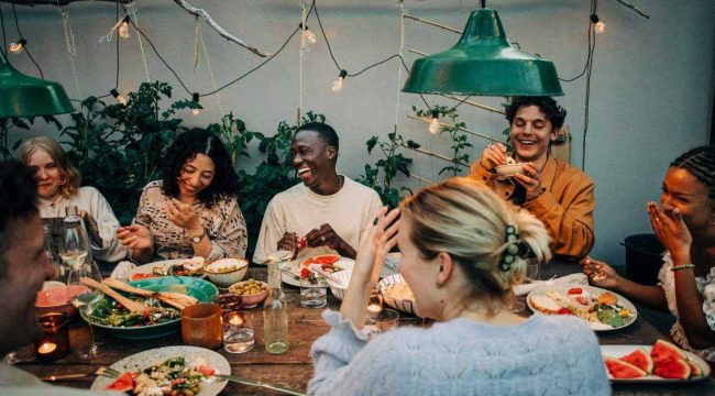 Вернуть вере правдоподобие: как церкви говорить с миром в эпоху глубокого секуляризма