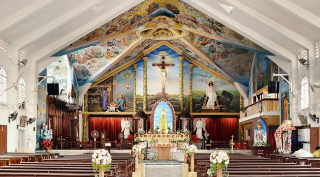 Верующие заняли собор: литургический спор в Сиро-Маланкарской церкви разгорелся с новой силой