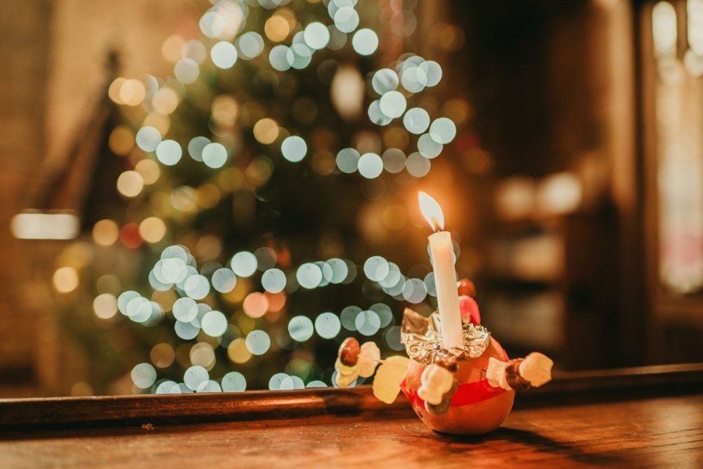 Большинство британцев считают, что Рождество стало слишком коммерческим