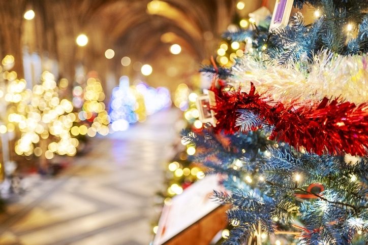 Почти половина взрослых британцев планирует посетить церковь на Рождество