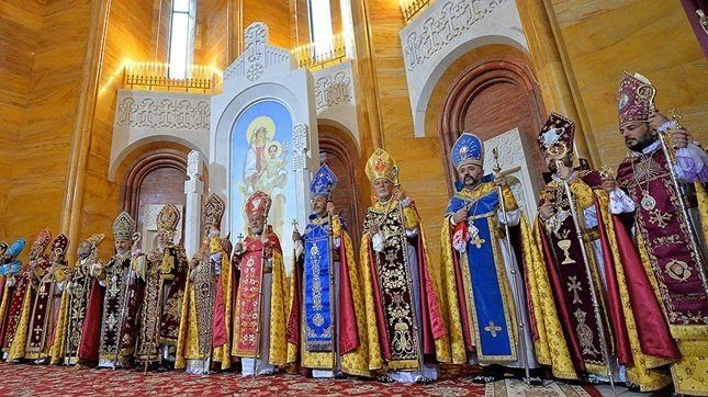 В Армянской церкви заявили о наличии уставов и опровергли слухи об их отсутствии